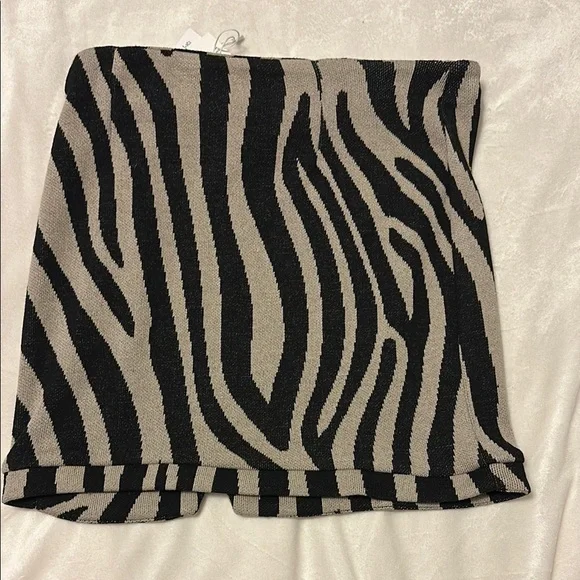 Zara Zebra Print Mini Skirt (Skirt Only) - Picture 2 of 4